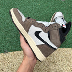 Jordan 1 Retro High Travis Scott